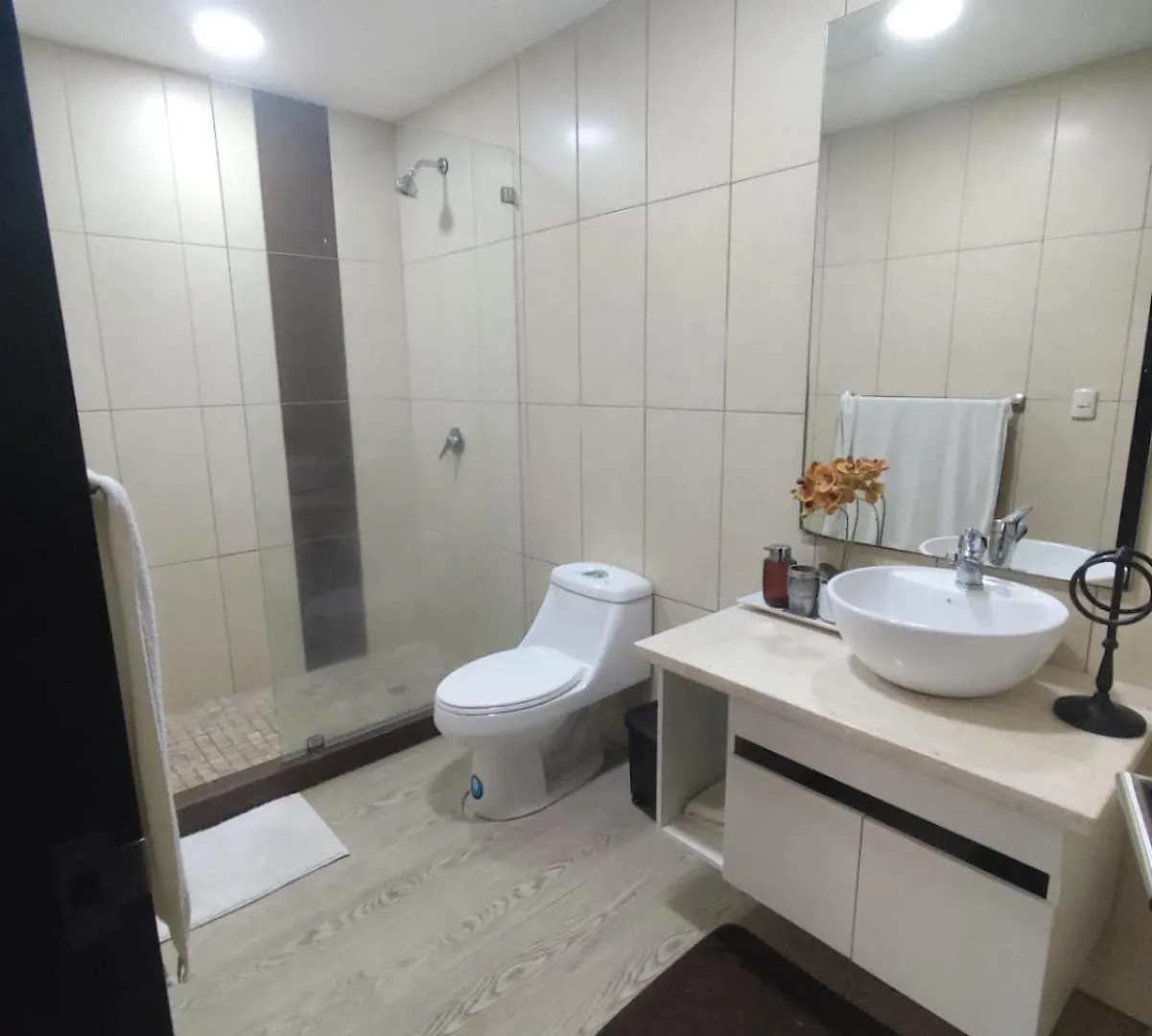 Ξενοδοχείο με διαμερίσματα Puerto Santa Ana Bellini I Apartments Γκουαγιακίλ